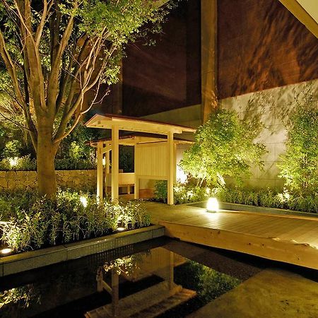 Hotel Hakone Tokinoshizuku Extérieur photo A Japanese garden at night