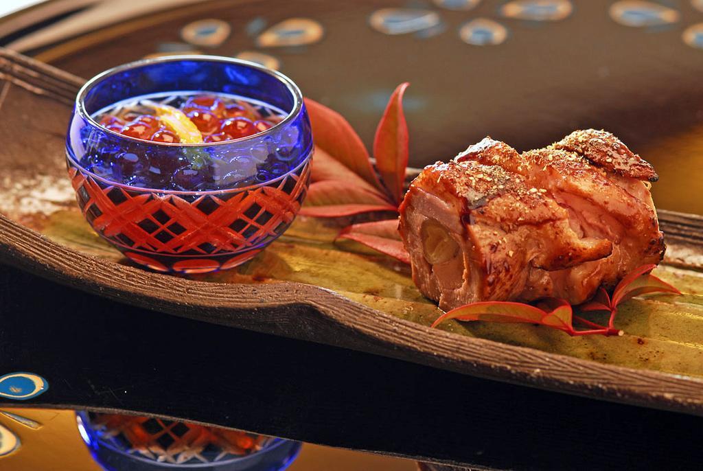 Hotel Hakone Tokinoshizuku Extérieur photo A pineapple upside down cake