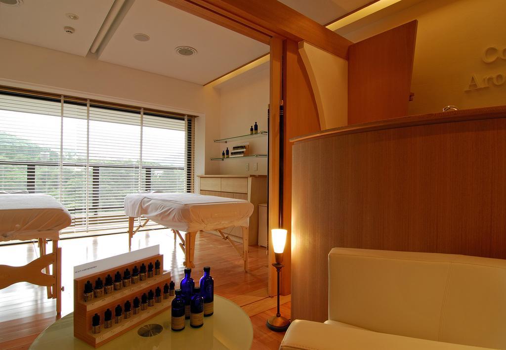 Hotel Hakone Tokinoshizuku Extérieur photo A treatment room at the spa