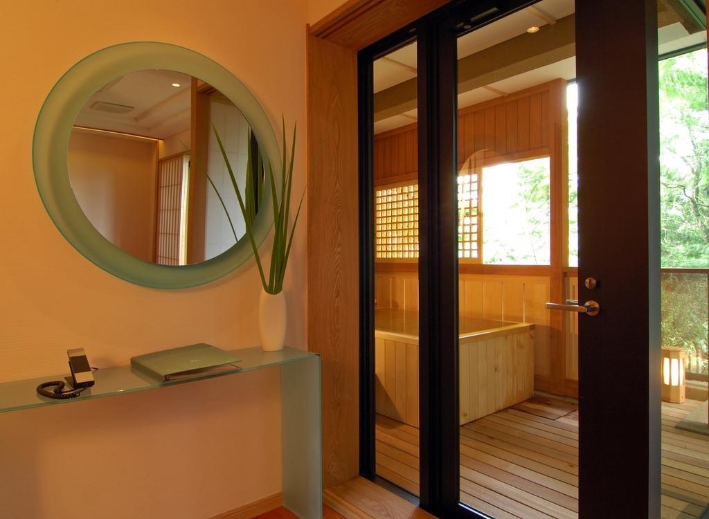 Hotel Hakone Tokinoshizuku Extérieur photo A modern onsen