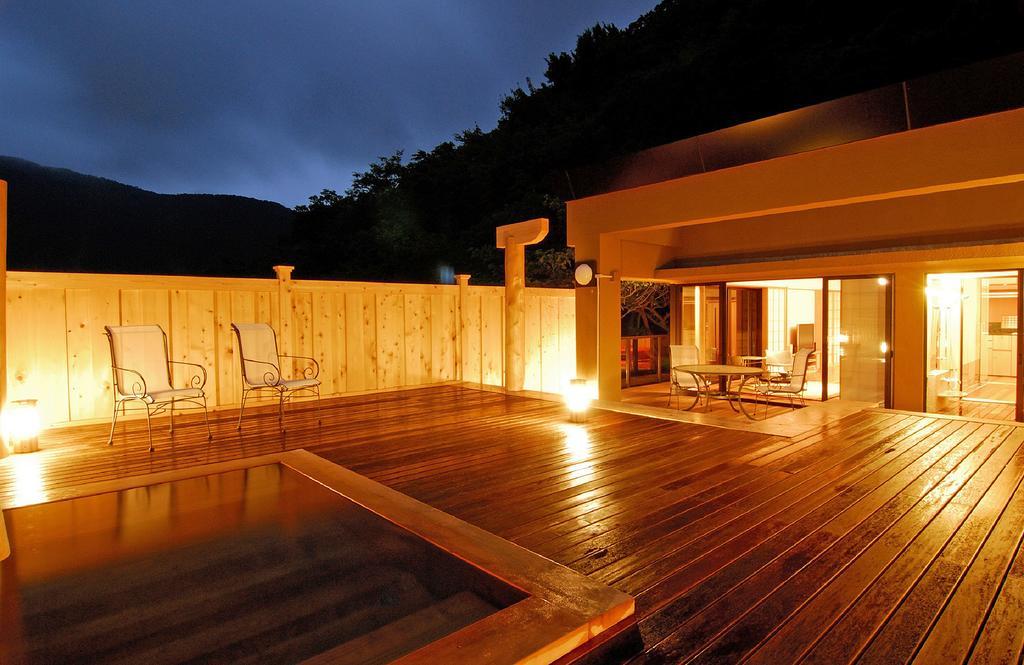Hotel Hakone Tokinoshizuku Chambre photo A modern onsen