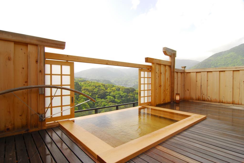 Hotel Hakone Tokinoshizuku Chambre photo A traditional open-air onsen